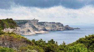 Read more about the article Korsika Rundreise Tag 8 – Bonifacio auf Korsika: Entdecke die atemberaubende Schönheit von Capu Pertusato